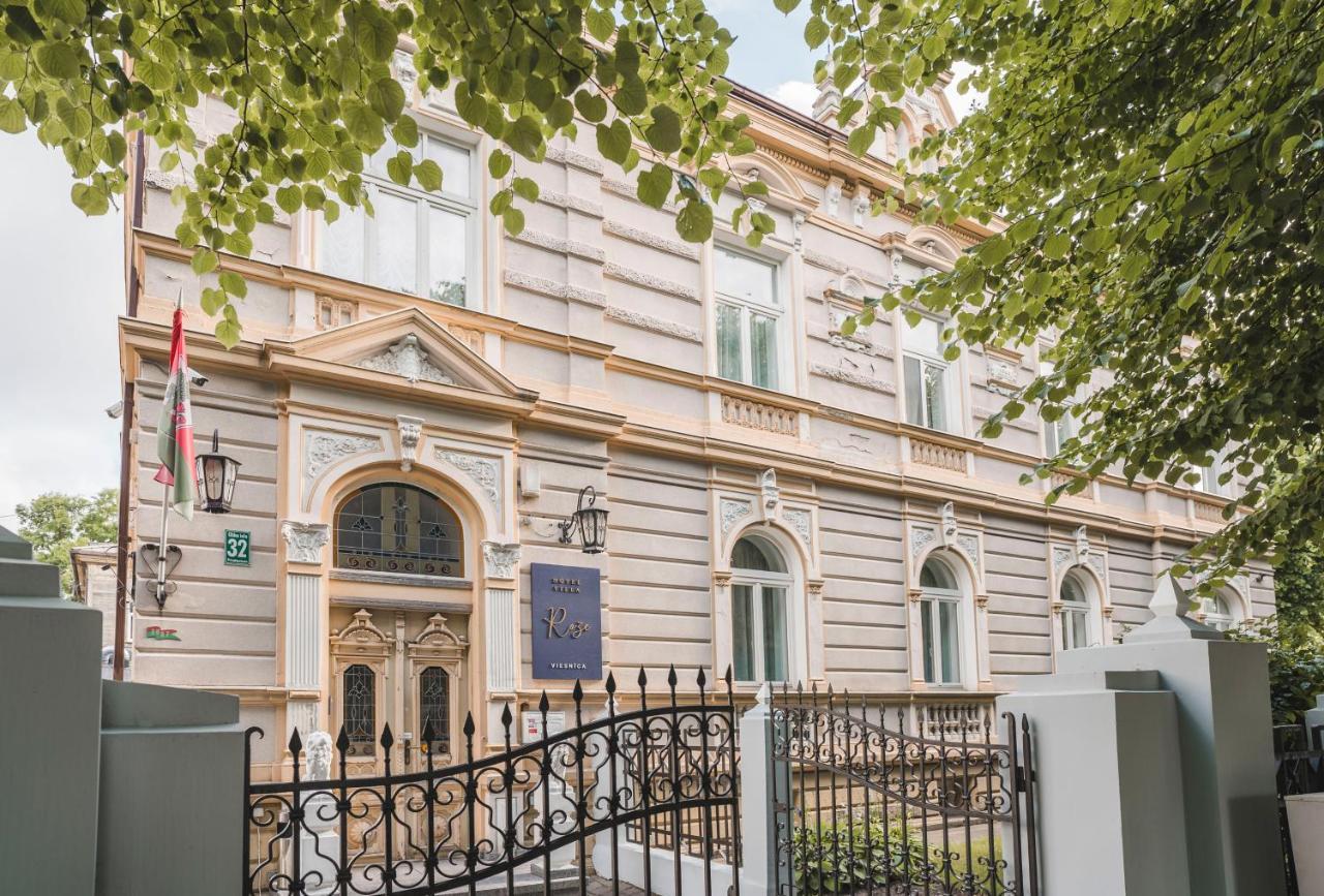 Roze Villa Liepaja Ngoại thất bức ảnh