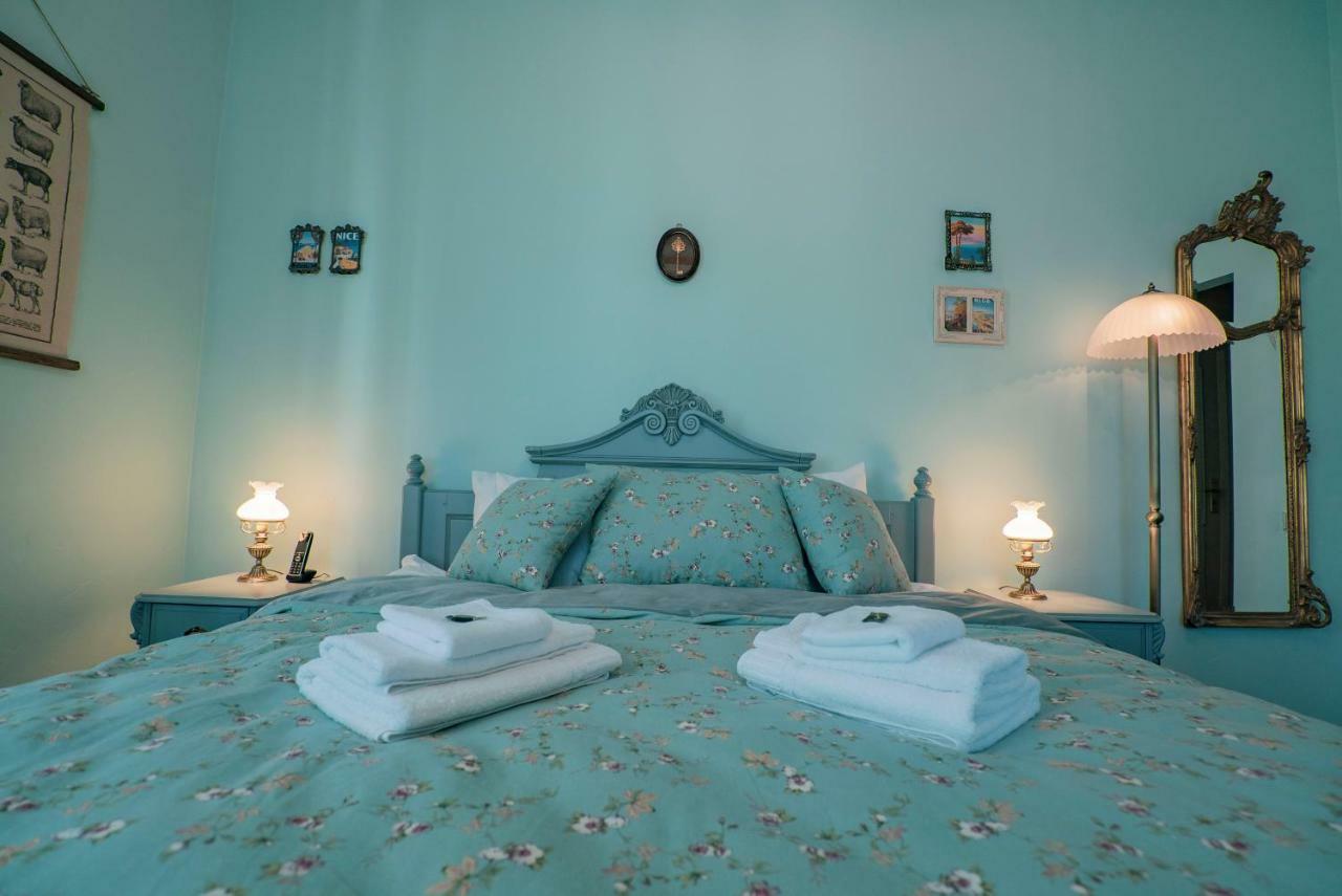 Roze Villa Liepaja Ngoại thất bức ảnh